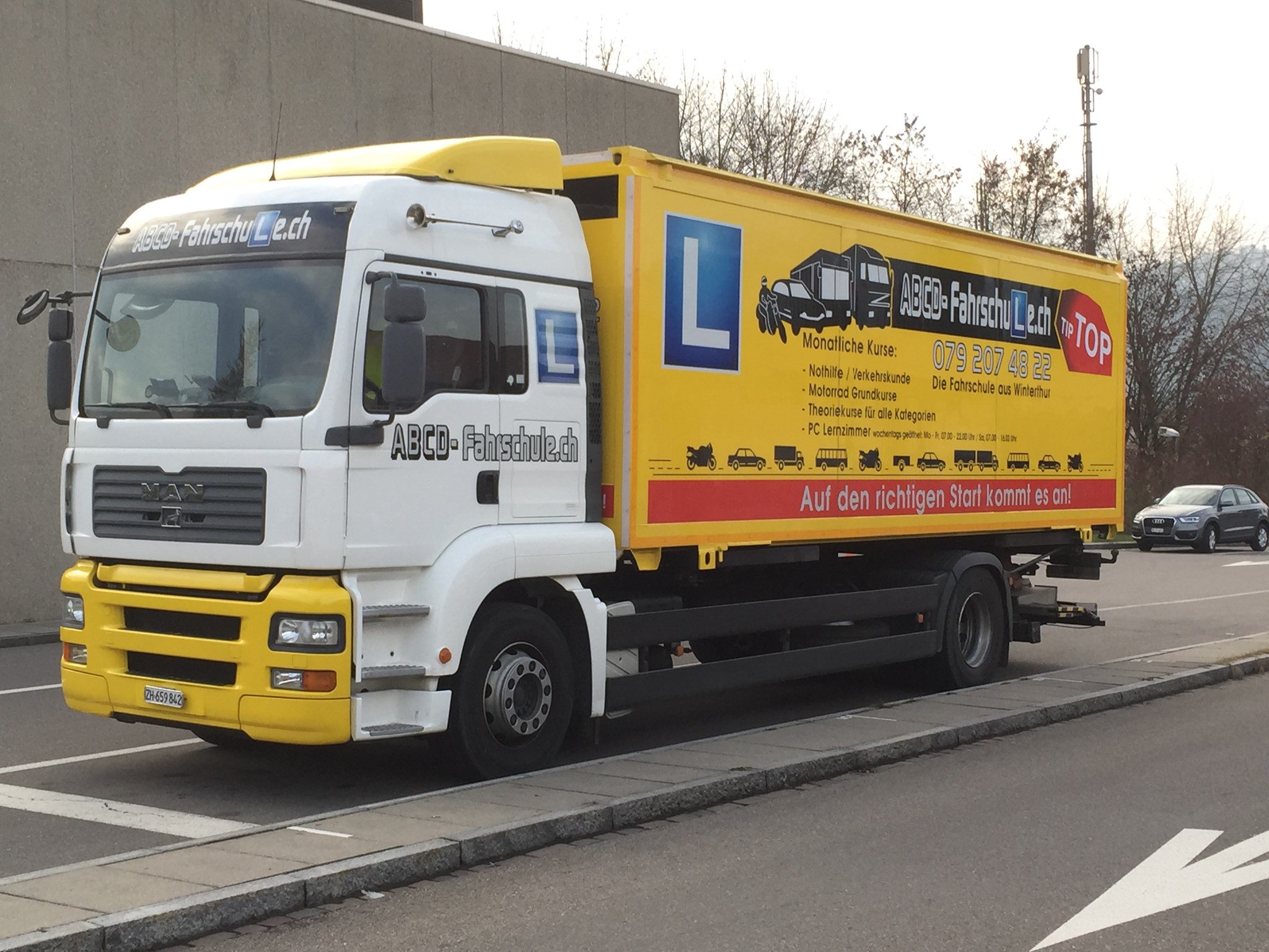 Bild für Kategorie Kategorie C / C1/118 Lastwagenfahrschule, Wohnmobile & Feuerwehrfahrschule in Winterthur