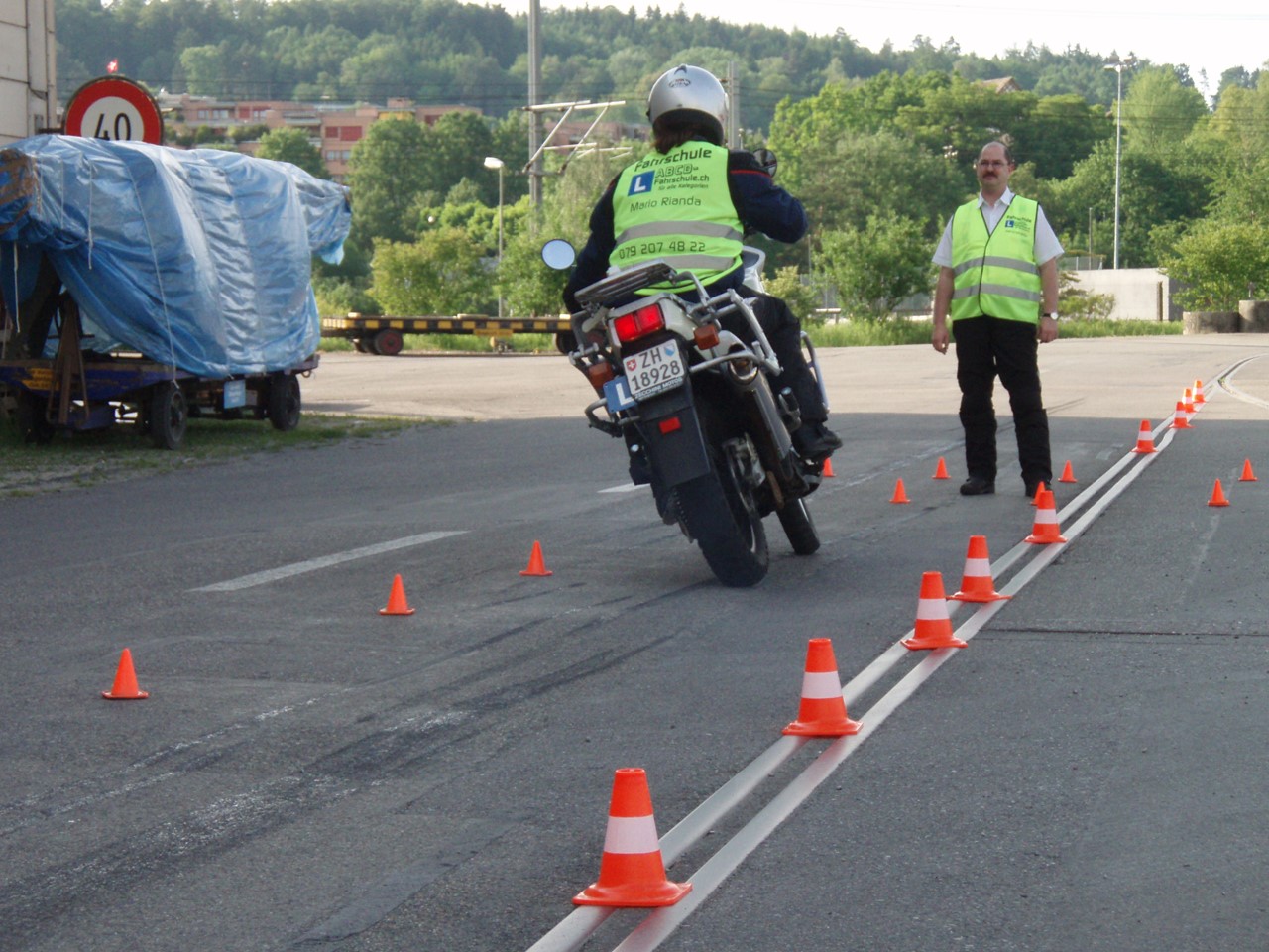 Bild von 2021.11.17 Motorrad-Grundkurse November Teil 3 in Winterthur für alle Roller und Motorrad Kategorien, Bild 3