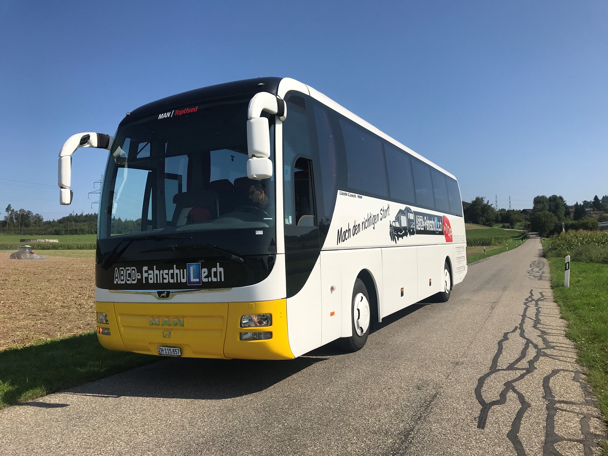 Bild von 2024.07.03 Technik-Theoriekurse Kategorie D / D1 für Reisebusse, Stadtbusse. Postauto, Zusatz-Theorie-Prüfungskurs in Winterthur Fahrschul-Kategorie D/D1 